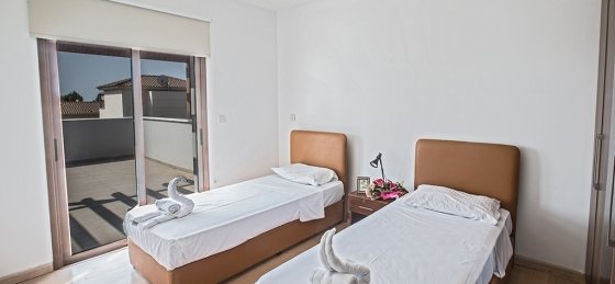 16_80.jpg Villa in Nissi Beach to rent