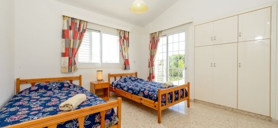 17_52.jpg Villa in Cyprus to rent