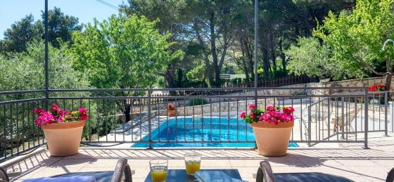 Book a villa in Omis