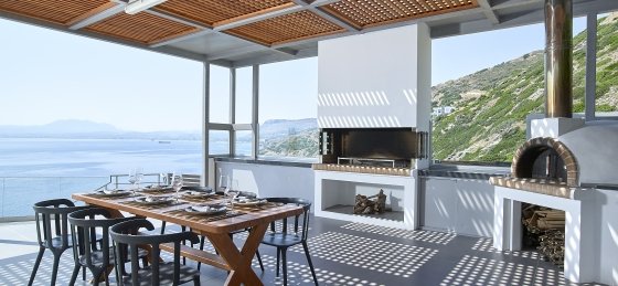 Holiday villas in Greece