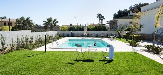 08_47.jpg Book a villa holiday in Italy