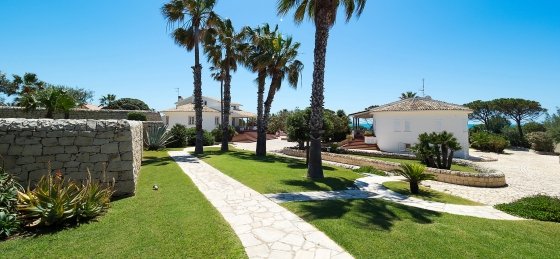 10_-_2021-08-23t123604.005.jpg Book a villa holiday in Italy