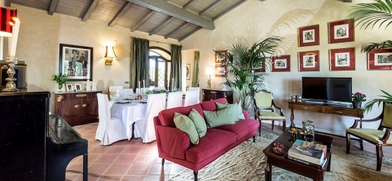 Book a villa in Syracuse