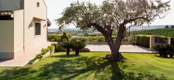 Book a villa in Sicily