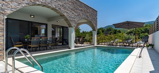 2._1.jpg Villas in Dalmatia