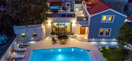 42_23.jpg Villas in Split