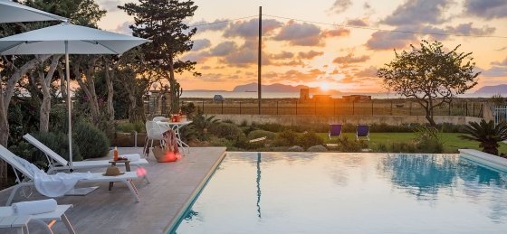 53_8.jpg Book a villa in Italy