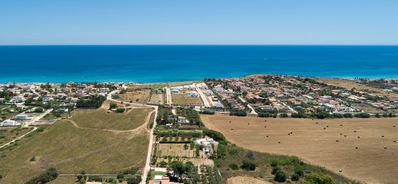 Book a villa holiday in Noto