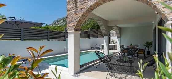 8_44.jpg Book a villa in Omis