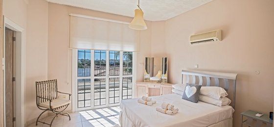 14_74.jpg Villa holidays in Cyprus