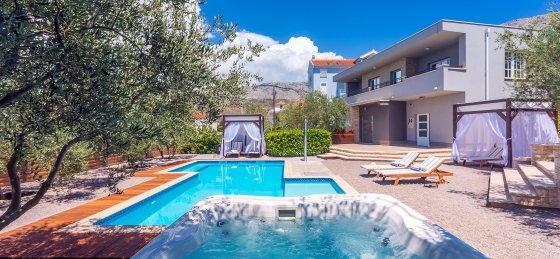 2_53.jpg Villas in Croatia