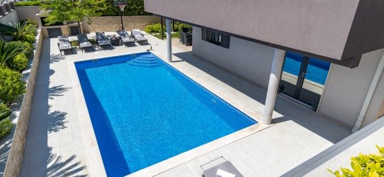 8_49.jpg Book a villa in Croatia