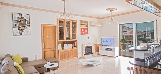 8_50.jpg Book a villa in Cyprus