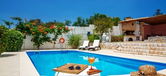 adults_pool.jpg Villas in Crete