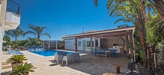 cart0076.jpg Book a villa in Cyprus