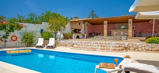 the_pool.jpg Villa rentals in Greece