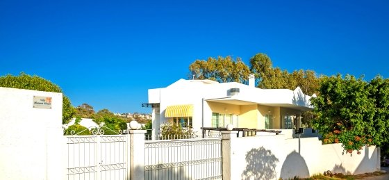 the_villas_west_side_and_entrance.jpg Villa in Greece to rent