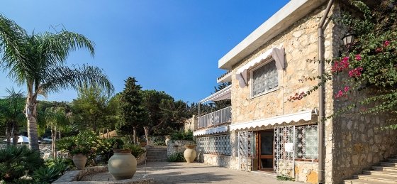 11_-_2021-11-08t142837.024.jpg Book a villa holiday in Italy