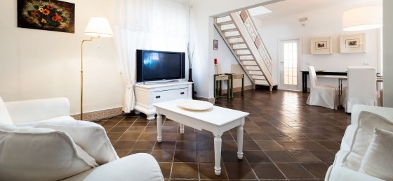 24_88.jpg Book a villa holiday in Italy