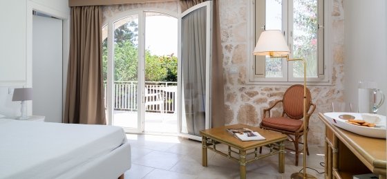 41_43.jpg Book a villa in Italy