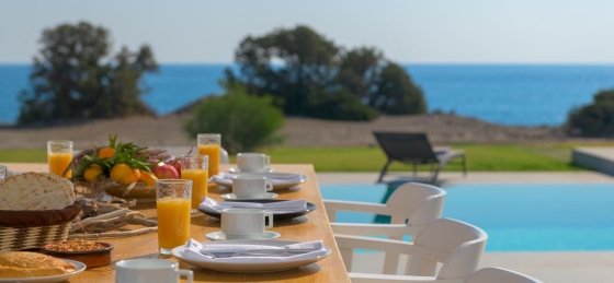 Holiday villas in Greece