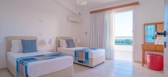 vpg-73.jpg Book a villa in Coral Bay