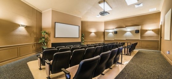 Book a villa holiday in Windsor Hills