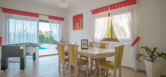 vlx-24.jpg Book a villa holiday in Coral Bay