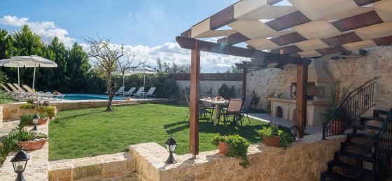 Book a villa holiday in Greece