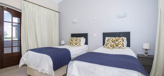 quarto4_1.jpg Book a villa holiday in Algarve