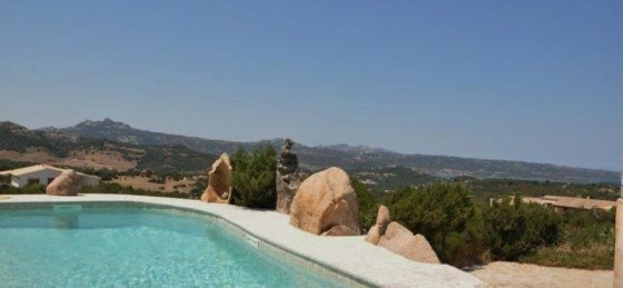 Villa rentals in Baia Sardinia