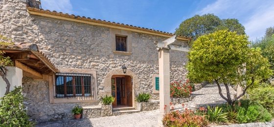 Villa rentals in Pollensa