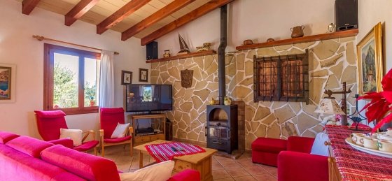 Book a villa holiday in Pollensa