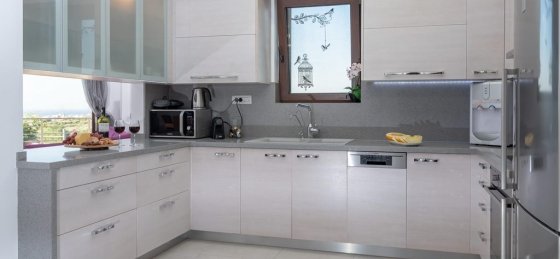 Book a villa in Greece