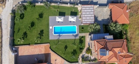 Holiday villas in Greece