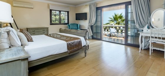 21.jpg Book a villa holiday in Marbella