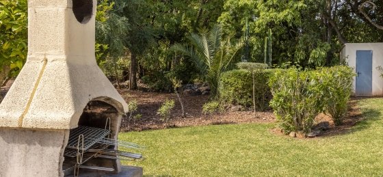 alegre_-_xterior_bbq_1_2400x16002019.jpg Book a villa in Spain