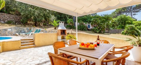 alexandria_-_terrace_02_2400x1600.jpg Book a villa holiday in Spain