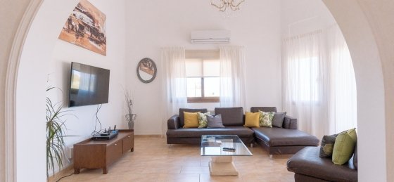 andrea2.jpg Book a villa in Cyprus