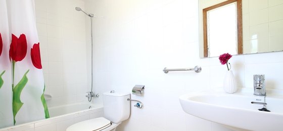 animeta_-_bathroom_2-1_2400x1600.jpg Villa holidays in Balearic Islands