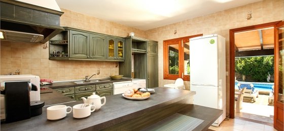 barraca_-_kitchen_1_2400x1600_2020.jpg Villa in Mallorca to rent