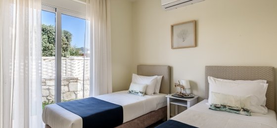 bedroom_4.jpg Villas in Greece