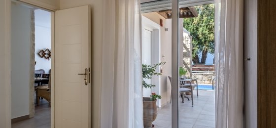 bedroom_7.jpg Book a villa in Crete