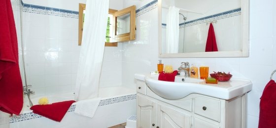 burgues_-_bathroom_2-1_2400x1600.jpg Villa rentals in Mallorca