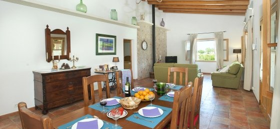 burgues_-_dining_room_1_2400x1600.jpg Holiday villas in Spain
