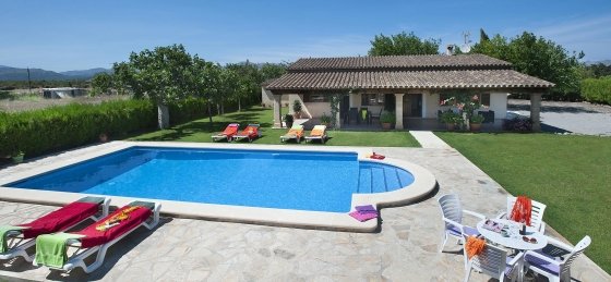 burgues_-_swimming_pool_01_2400x1600.jpg Villas in Spain