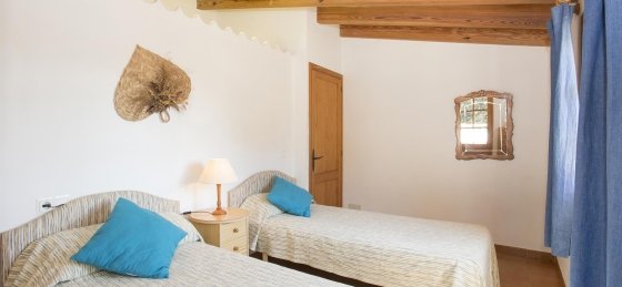 creus_-_bedroom_3-2_2400x1600.jpg Villa in Balearic Islands to rent