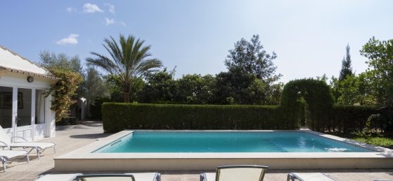 creus_-_swimming_pool_05_2400x1600.jpg Villa holidays in Mallorca