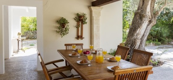 creus_-_terrace_1_2400x1600.jpg Holiday home in Mallorca villa booking