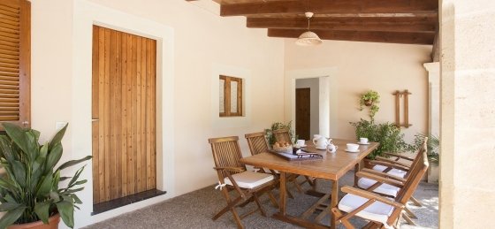 creus_-_terrace_4_2400x1600.jpg Villa holidays in Pollensa